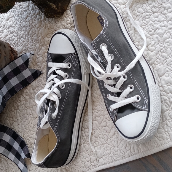 ALL STAR CONVERSE SHOES - Picture 6 of 8